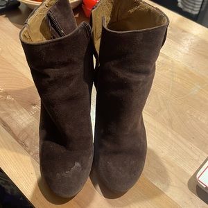 Nine West brown boots size 6M